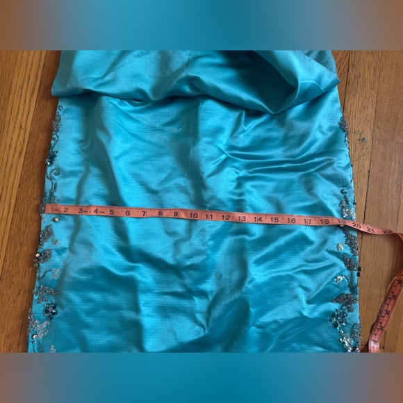 60s Vintage Blue Satin Gown w Rhinestone Accents Sz M - Picture 4 of 10